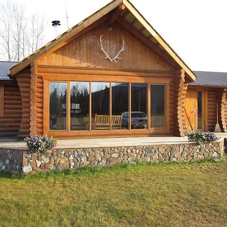 Folding Mountain B & B フォート・ネルソン 部屋 写真